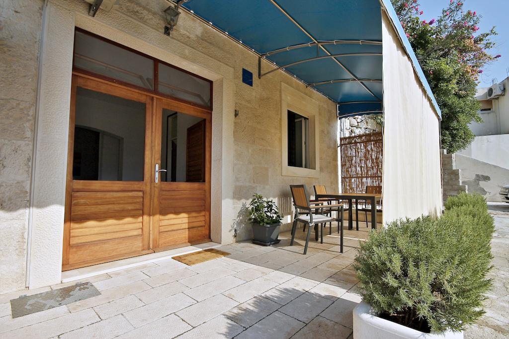 Apartment Zara 2 With Boat Place Мимице Екстериор снимка